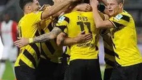 “棋城杯西南棋王赛在杜甫草堂盛大启幕，古力、党毅飞等棋坛高手共赴盛宴”