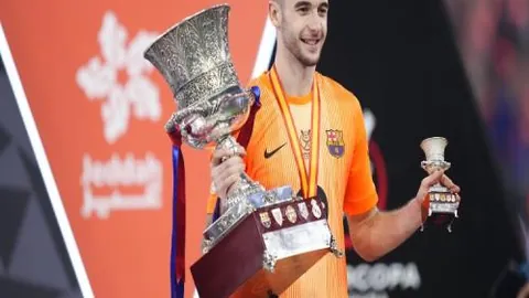 [国际足球]险中求胜！顽强球队挺进半决赛